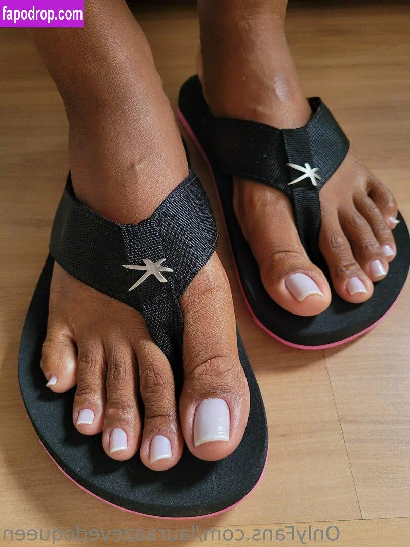 Laura Azevedo @lauraazevedoqueen with fiance