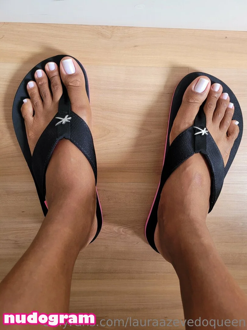 Laura Azevedo @lauraazevedoqueen naked vid