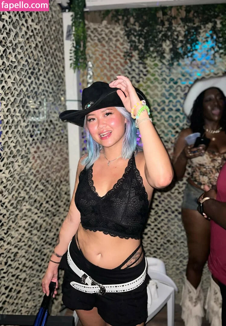 Lola Bootyluv incident