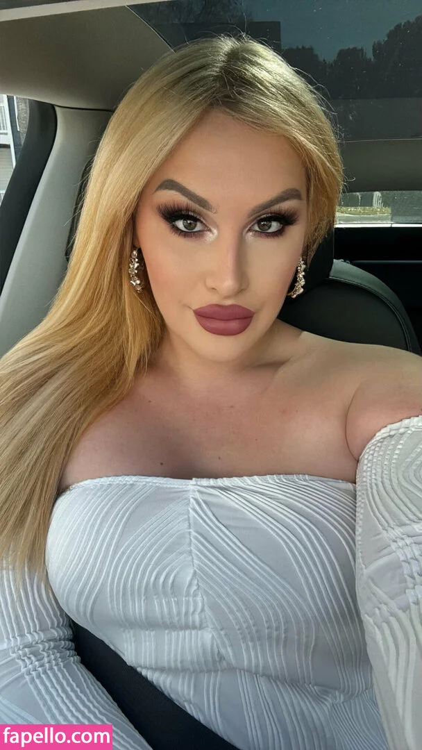 Lexi 🐰 @lexibunni foursome