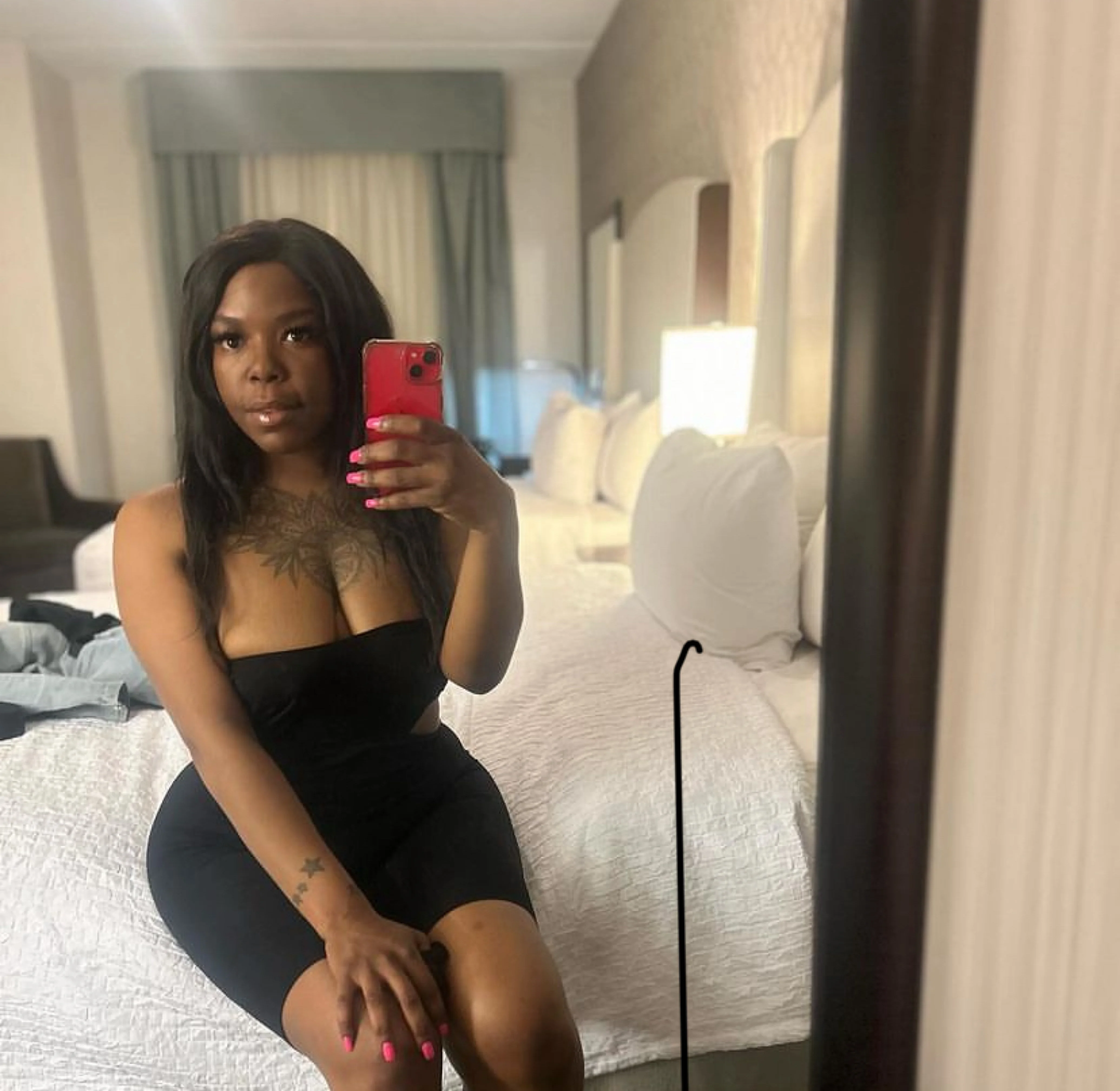 Londyn Lewinsky @londynlewinsky sun dress