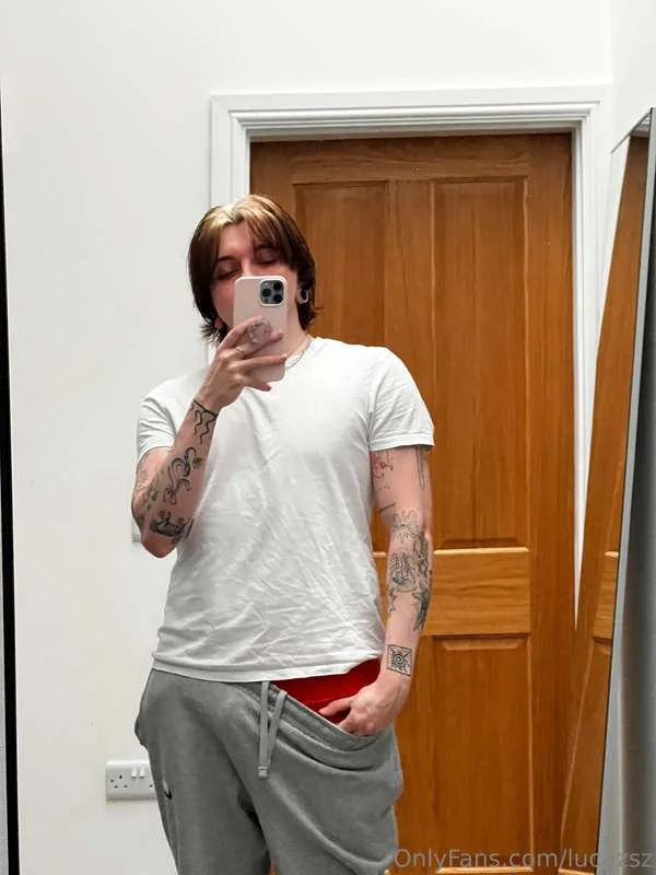 Lucas 🍒 @lucazsz pics naked