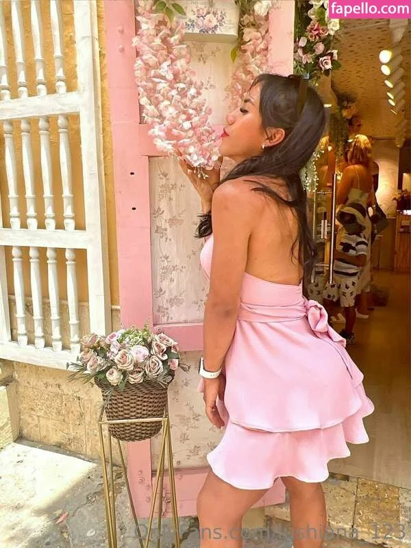 Lushiana Fit @lushianafitness feet movie branded sole