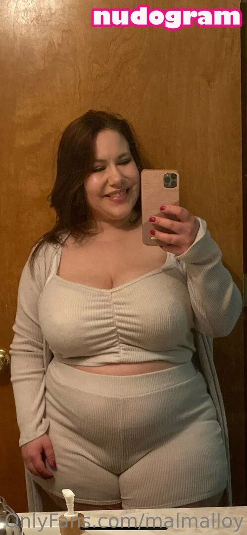 Mal Malloy nude pics