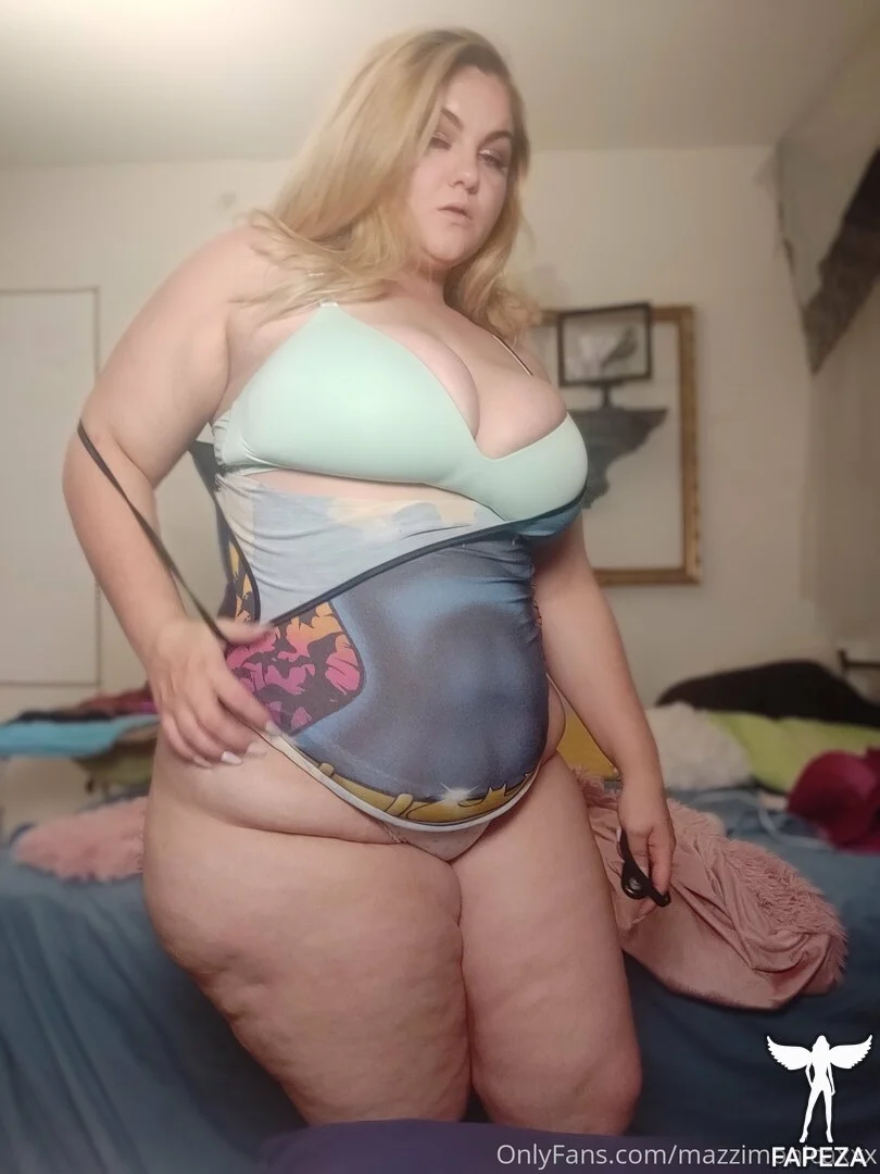 Mazzaratie Monica @mazzimonicaxxx new yorker