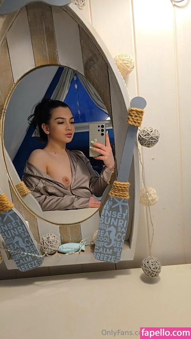 Medeea @medeea69 moan