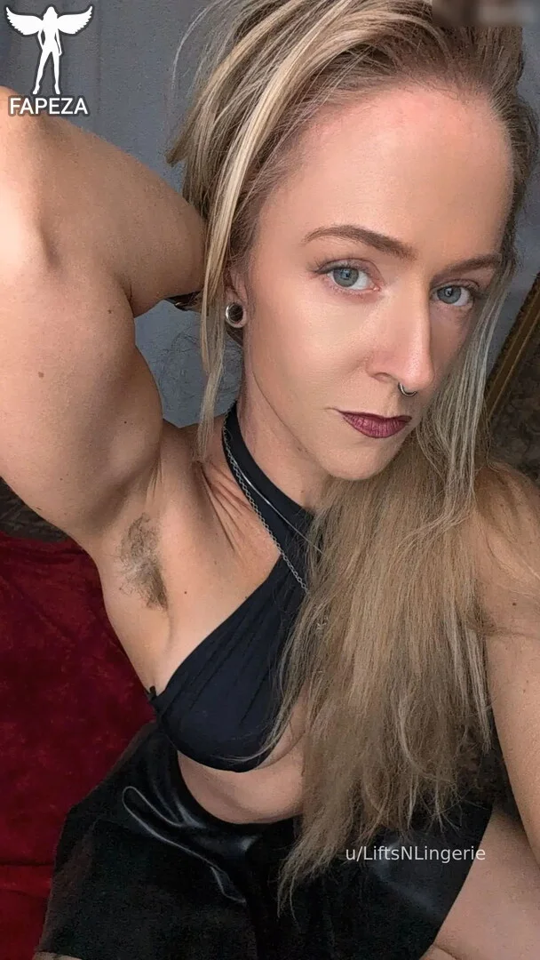 Carmilla @mistresscarmilla getting jumped