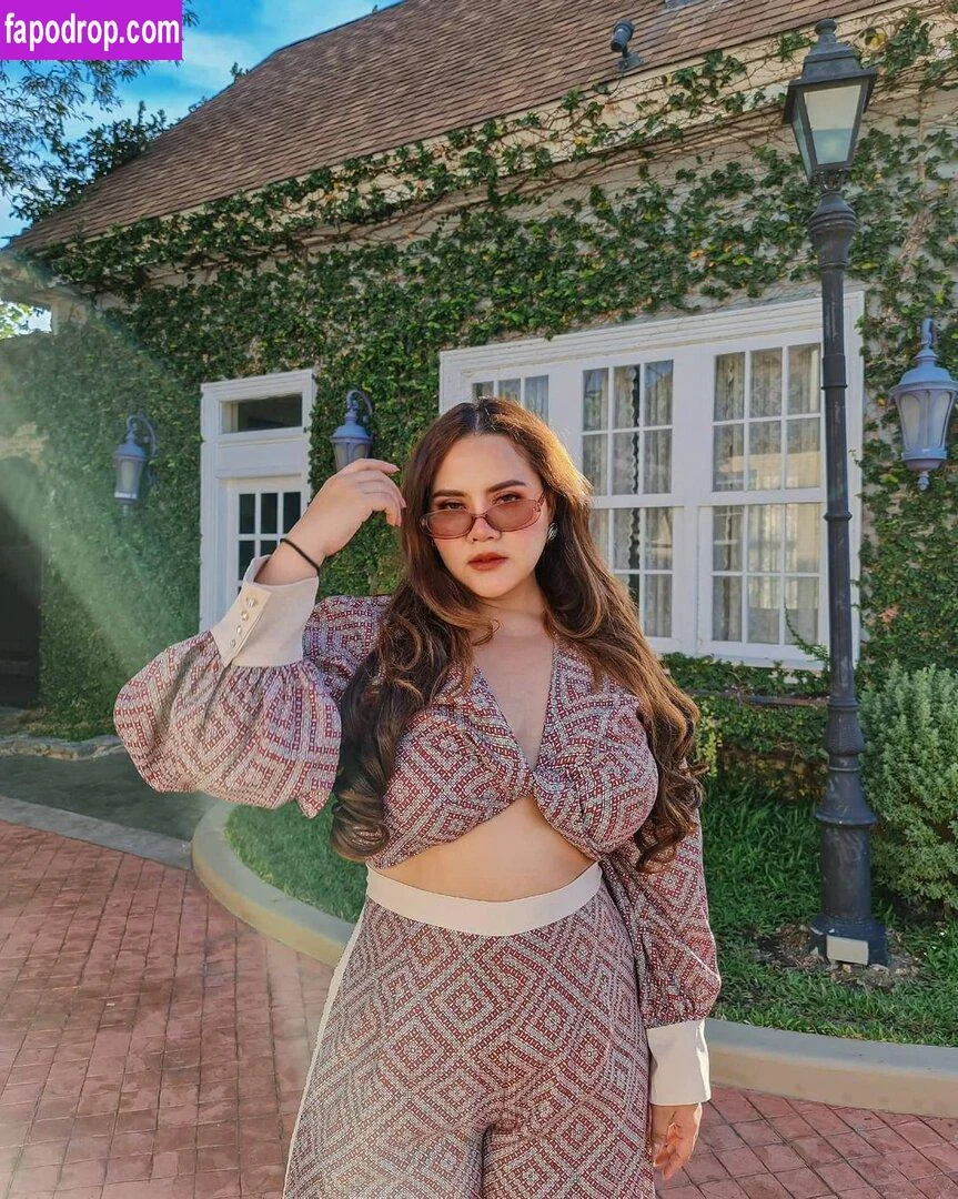 Money tsia @moneytsia ass shot