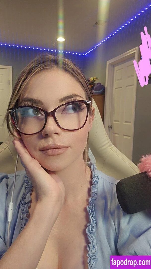 Jessica Kenner american eagle stock price since