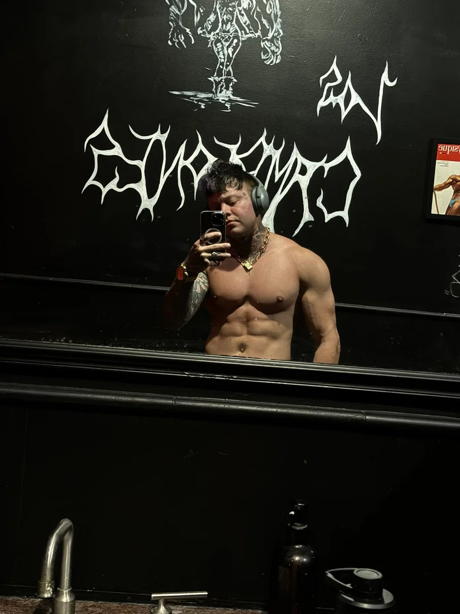 NSFW 𝙹𝙰𝙲𝙺𝙴𝙳 𝕂𝔸𝕐ℤ𝕆 @nsfwzero93 topless on euphoria