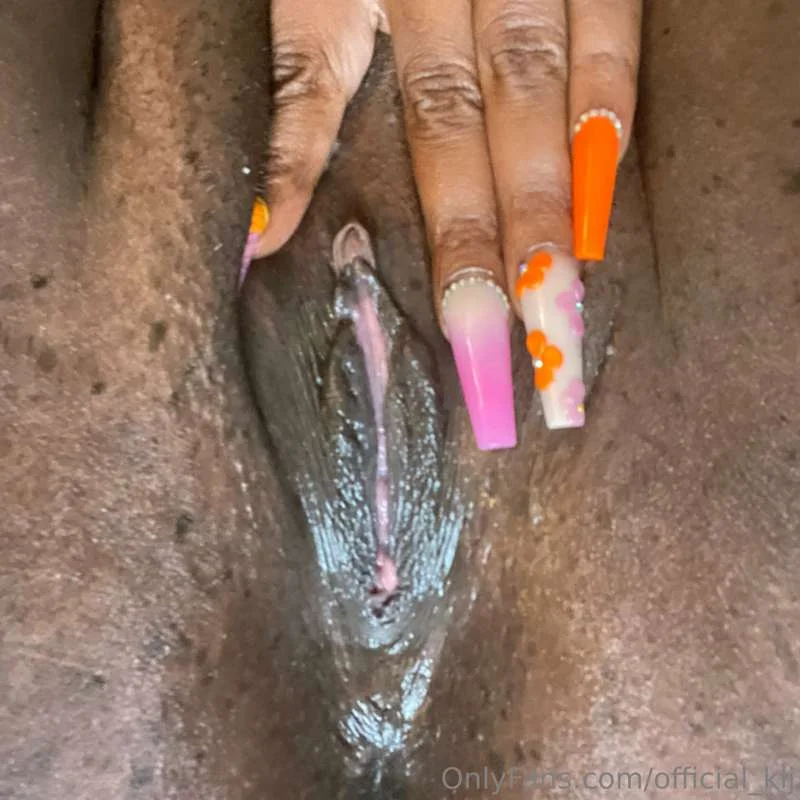 KikiLovesJames @official_klj elite daily