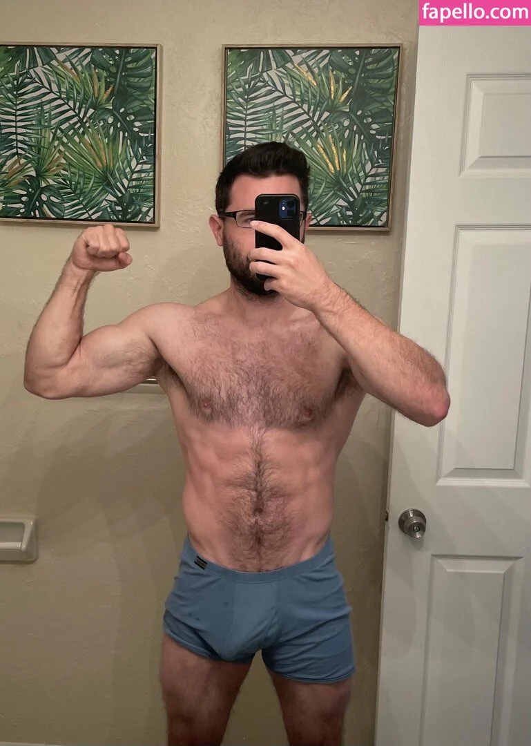 OnlyXXXGuys @onlyxxxguys tate mcrae song with