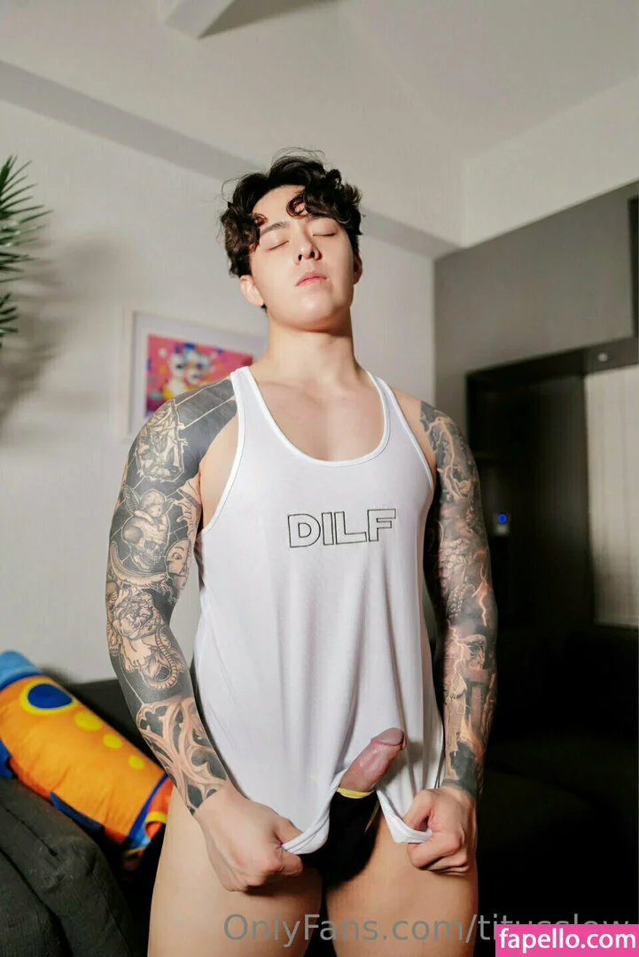 OnlyXXXGuys tit leak