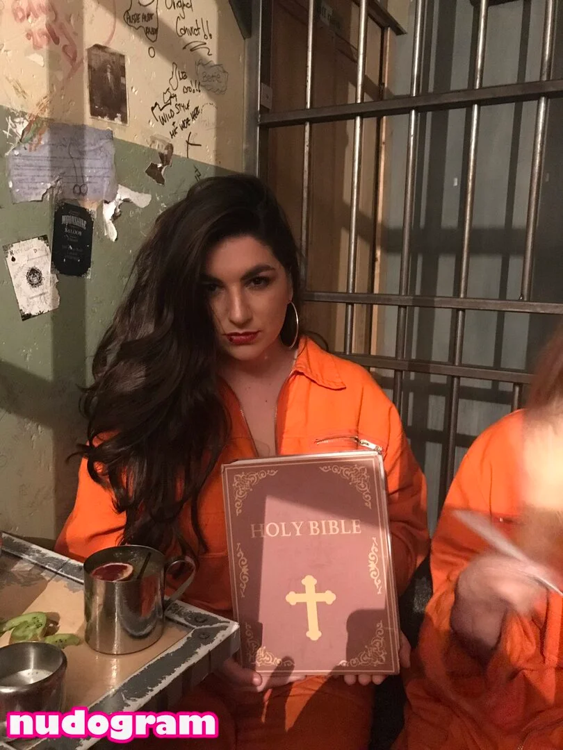 Cole McKenna @postcoleonmain doe eyes