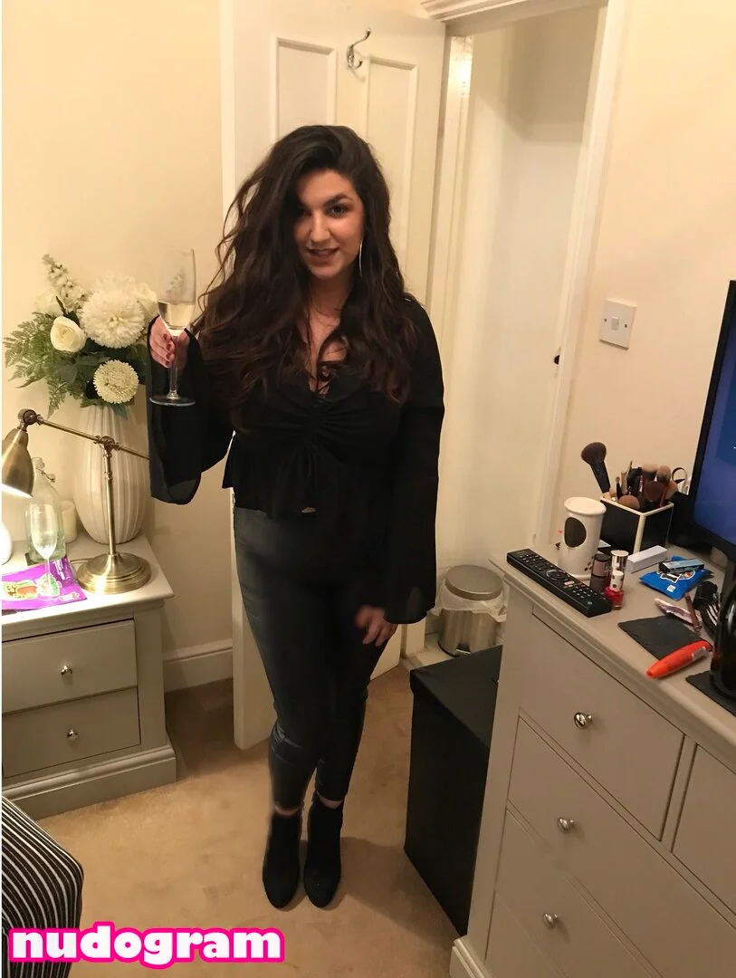 Cole McKenna @postcoleonmain is rich