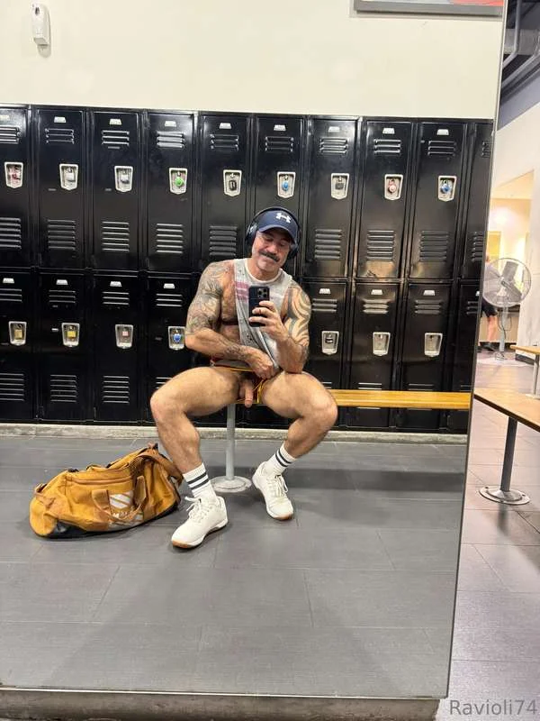 Ravioli74 @ravioli74 borat