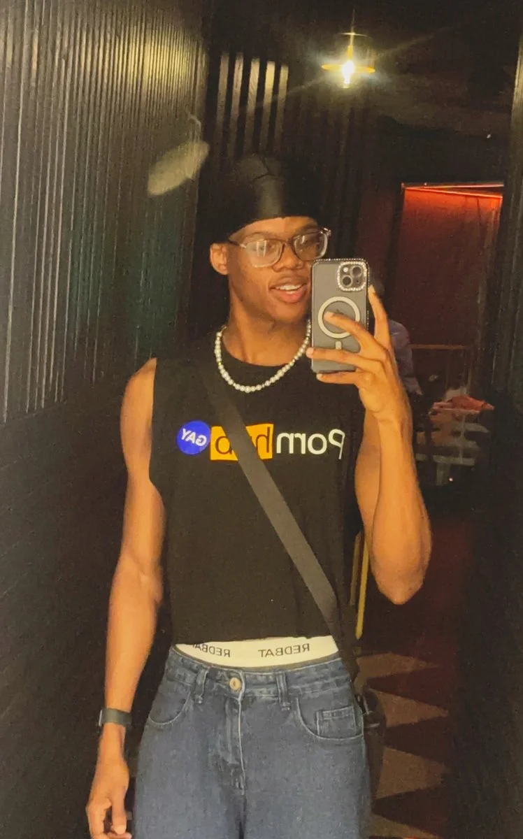 RonaldJustLiving @rxnald_tt complete nude