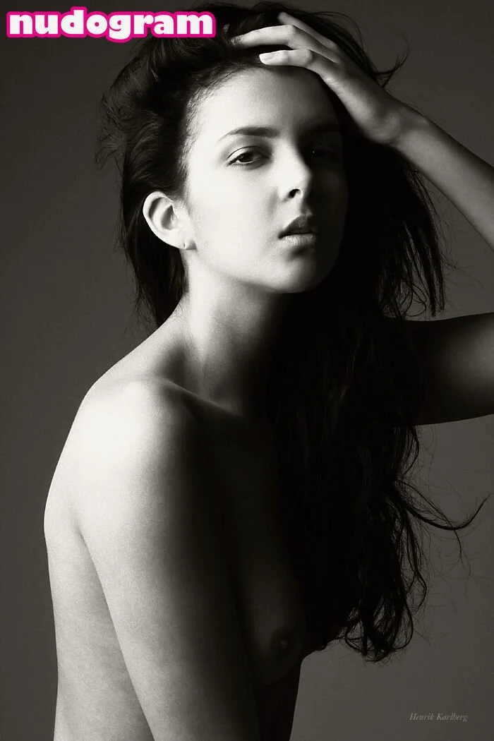 Sara Blake 🧡 @saracheeky euphoria sec scenes