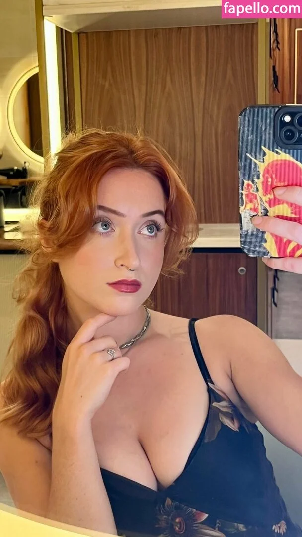 Sarah Jayne Dunn @sarahjaynedunnofficial makeup routine