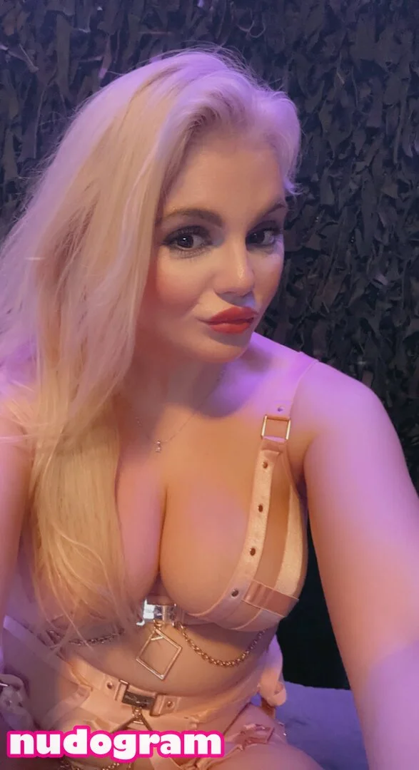 Katy Jayne✨ did get a bbl