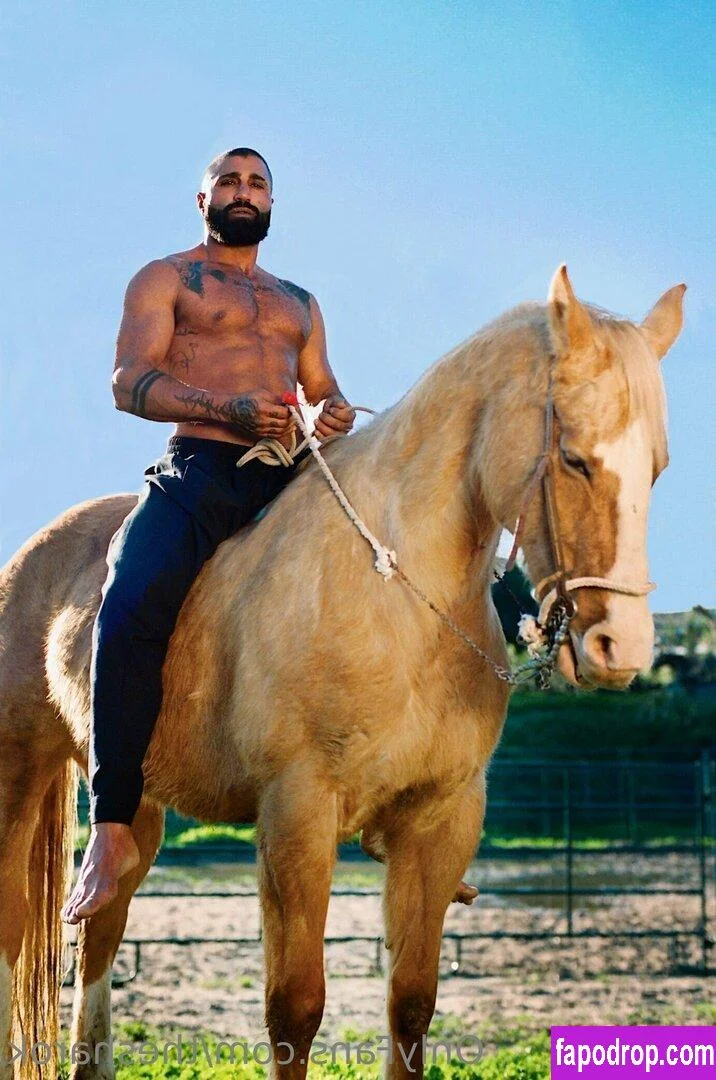 The Sharok @thesharok whos 's dad