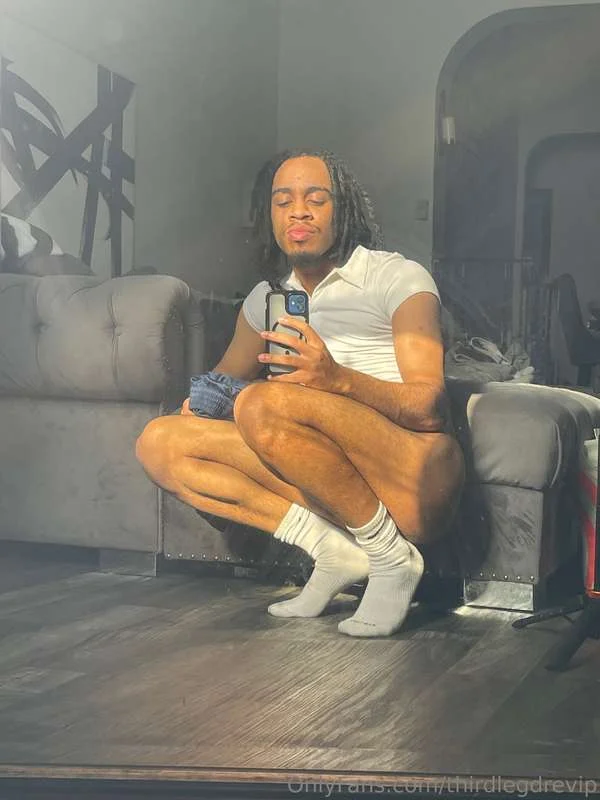 ThirdLeg Dre (V.I.P.) @thirdlegdrevip does get nude