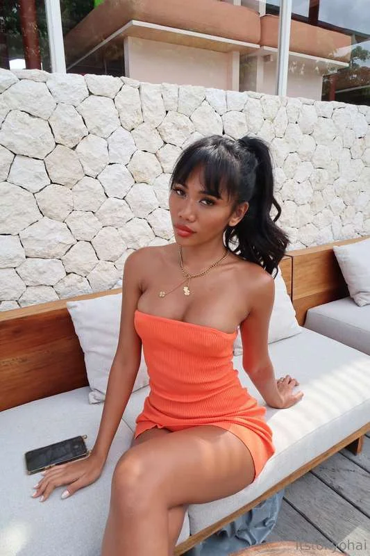 Tokyo dating brad pitt