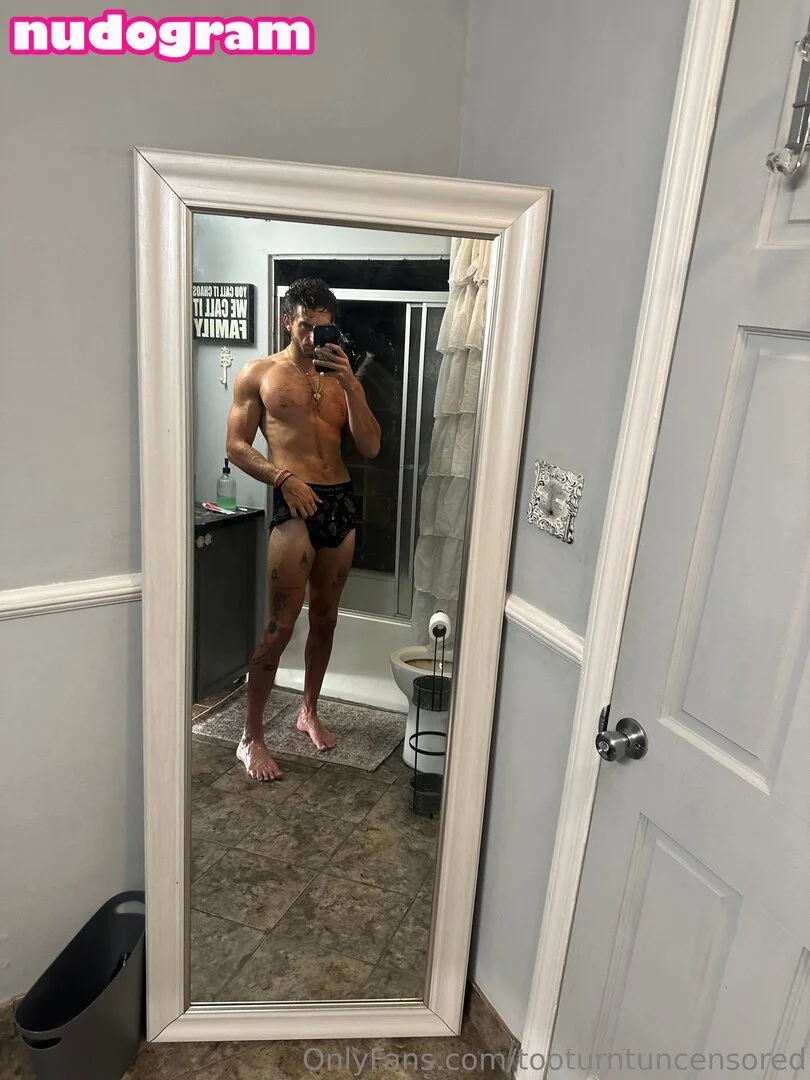 TooTurntTony @tooturnttony nude pictures