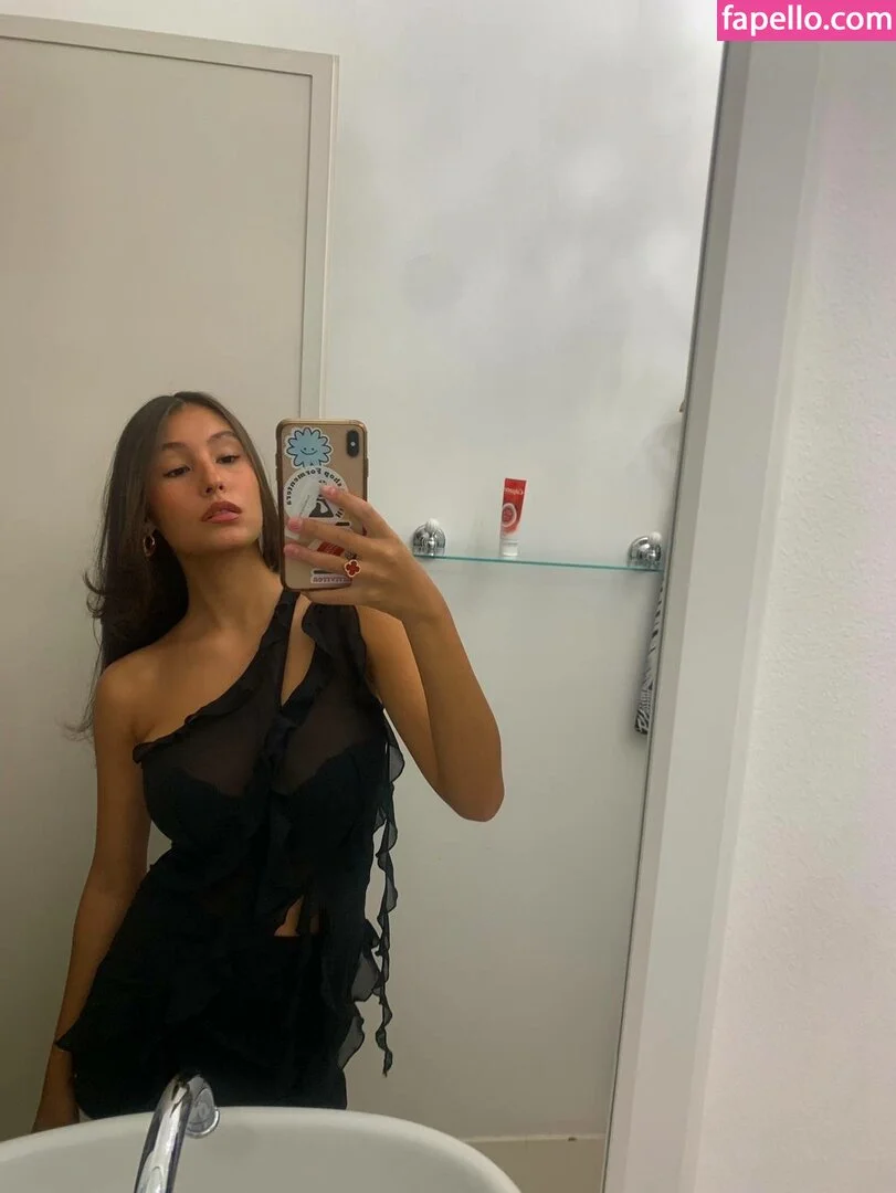 Vitto Lazzari 👸🏻 @vittorialazzari movies and tv shows sex scene