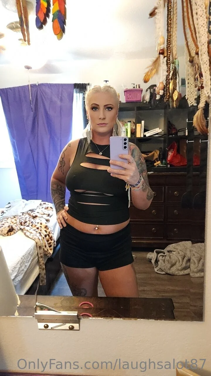 Tristan Green @laughsalot87 jeans controvery