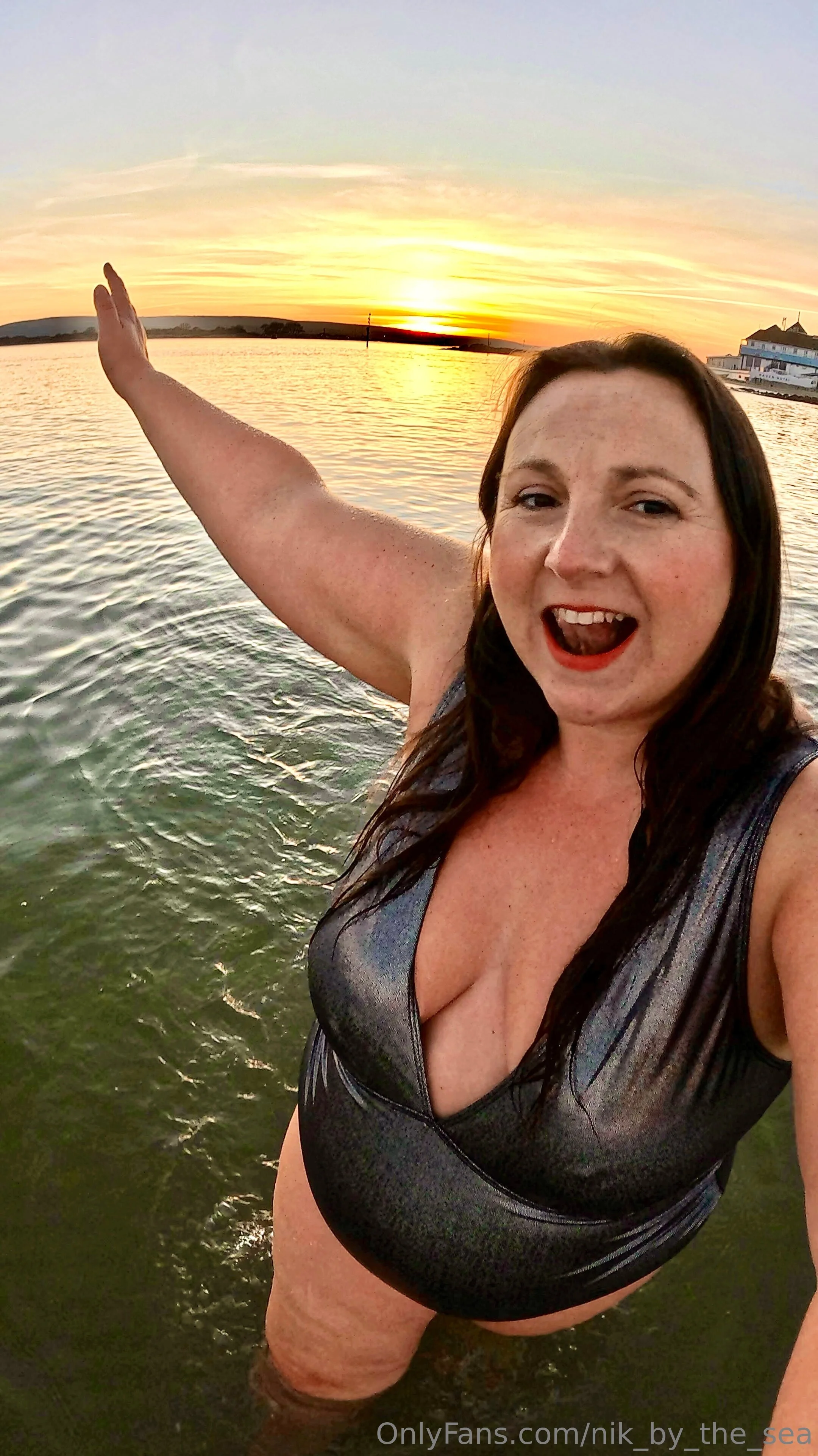 Nikki @nik_by_the_sea high resolution