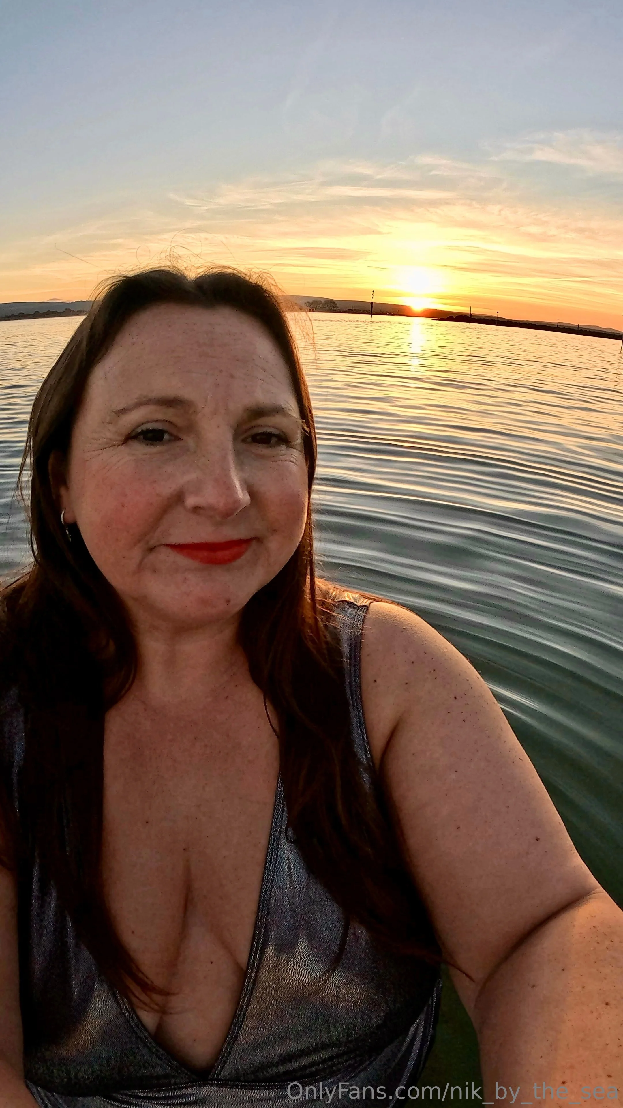 Nikki @nik_by_the_sea photos viral