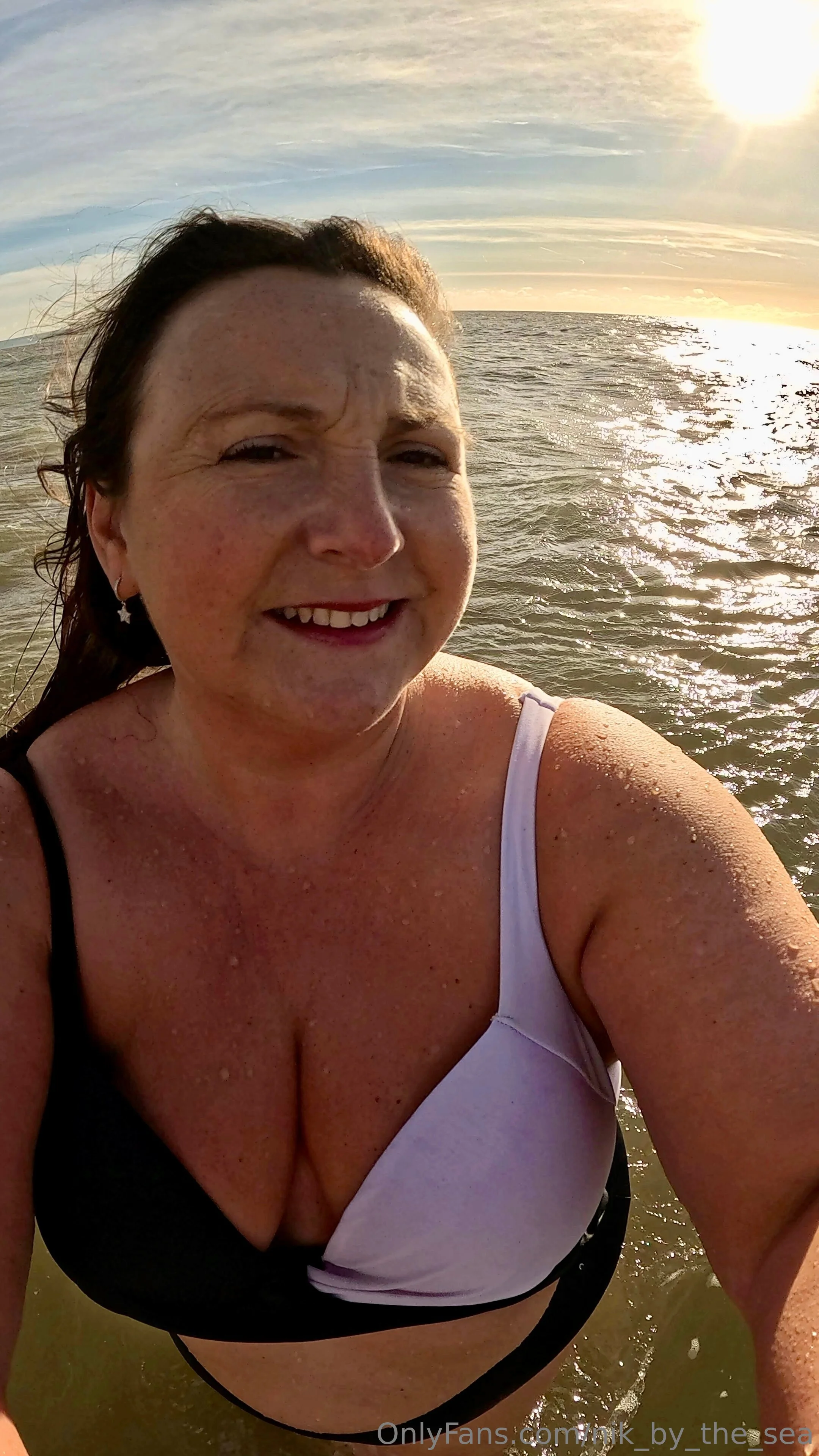 Nikki @nik_by_the_sea rolling stones video