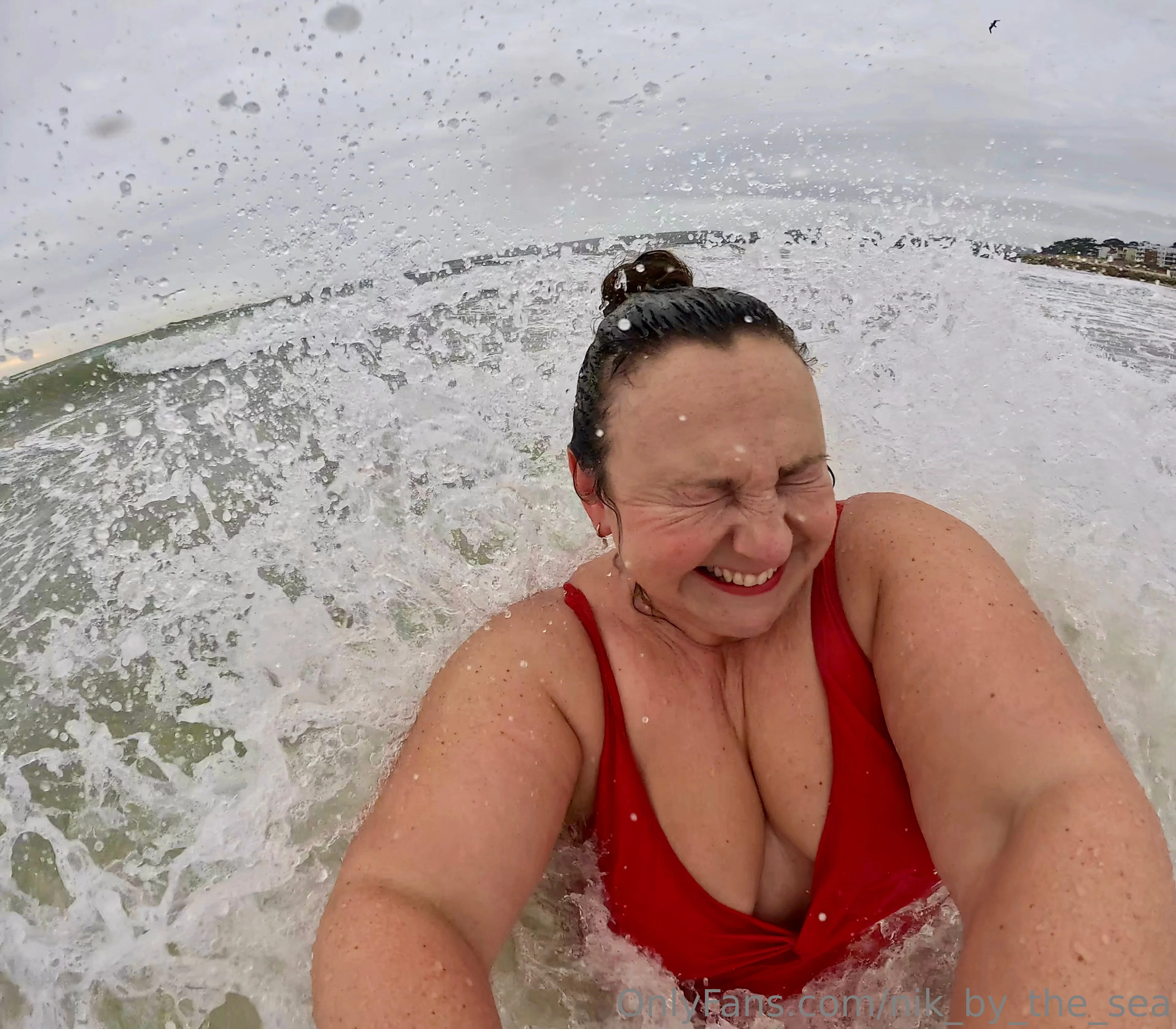 Nikki @nik_by_the_sea dress angelina jolie