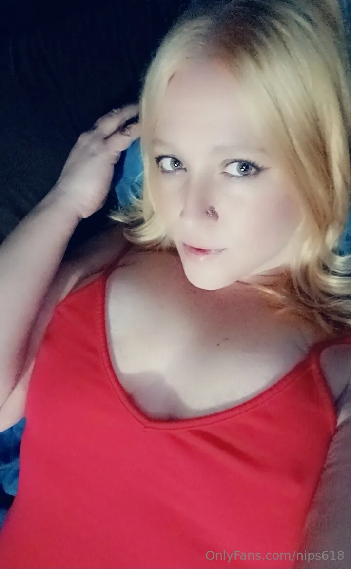 JustSomeChick @nips618 is in handmaids tale