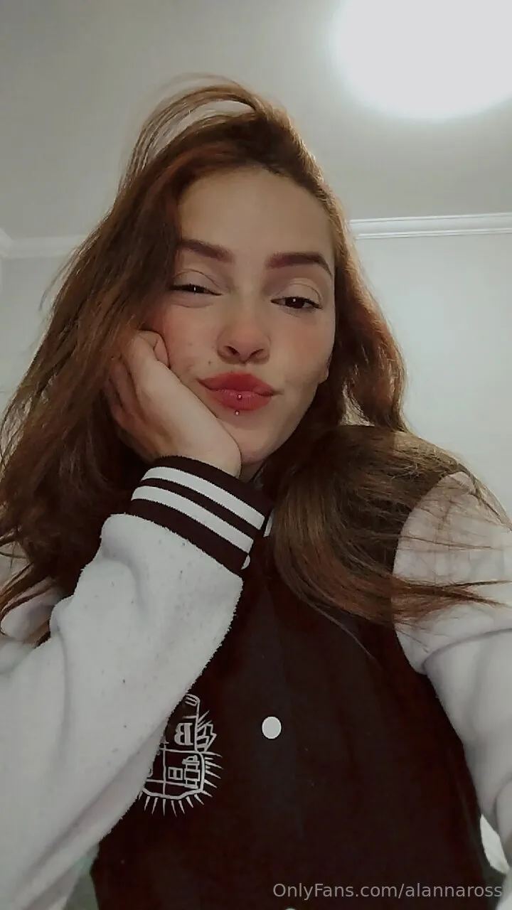 Alanna Ross 💜✨ foursome