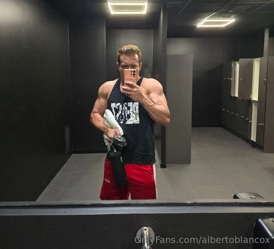 Alberto Blanco @albertoblancox naked pics