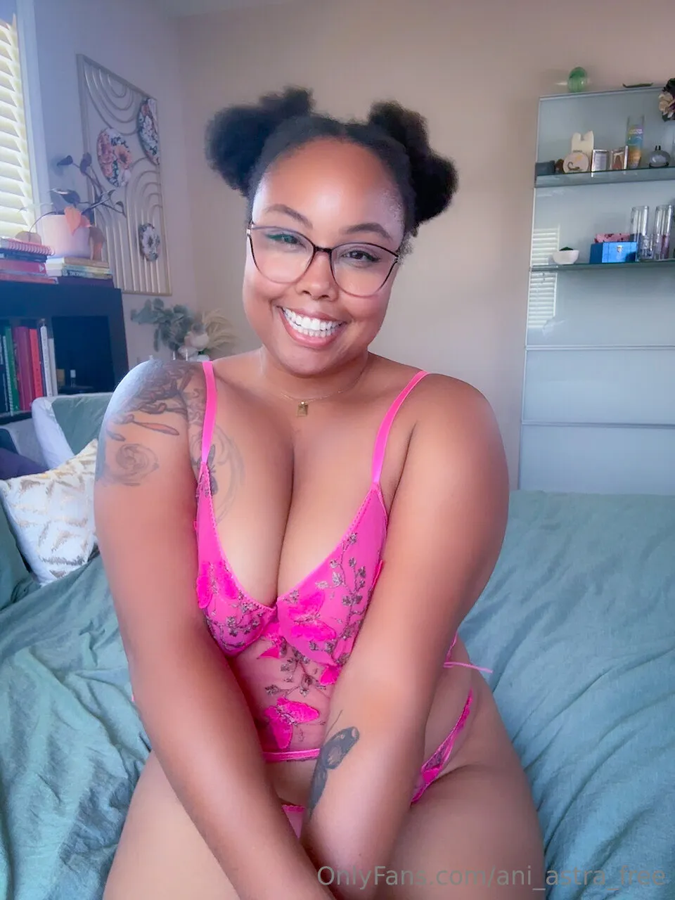 Ani ✨ Free ✨ facebook