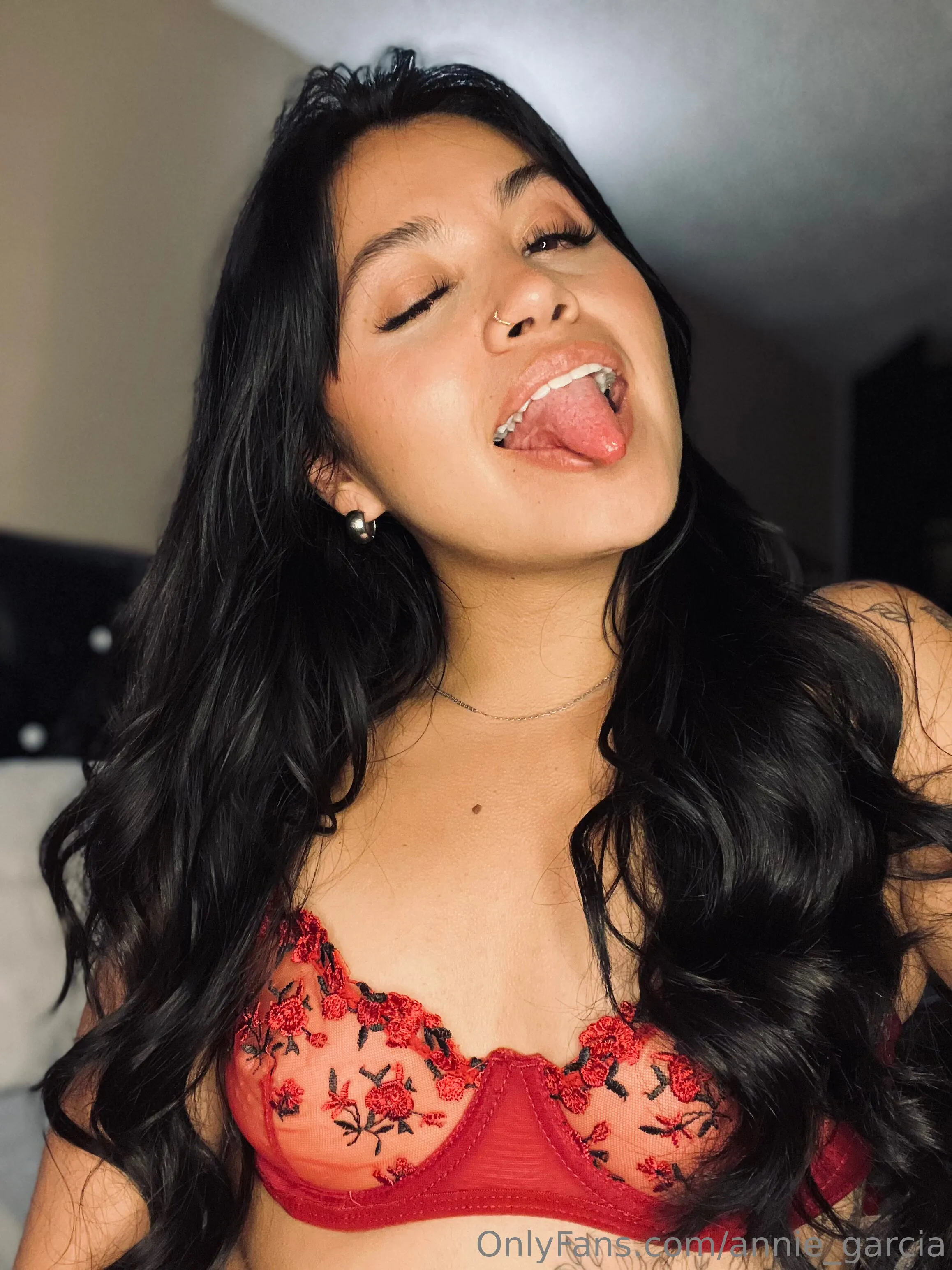 Annie ⭐️ @annie_garcia lesbian