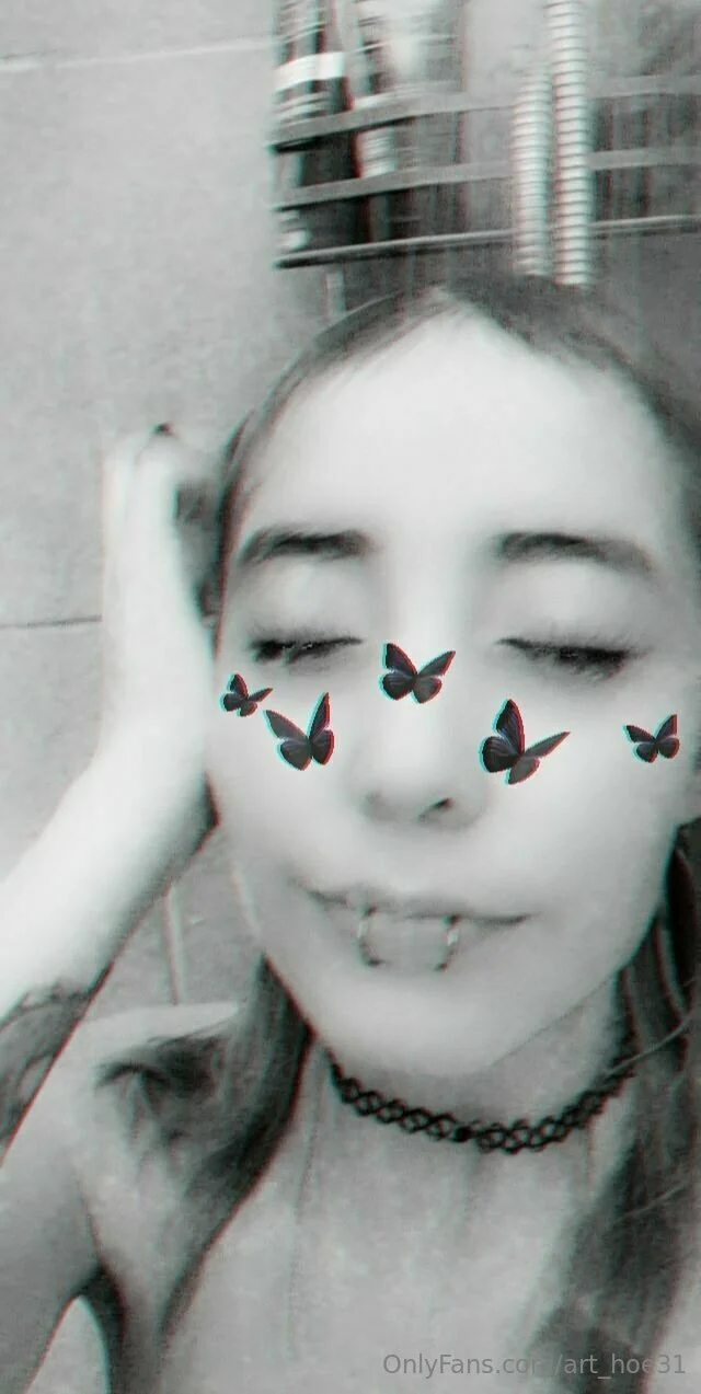 🦎🦋 @art_hoe31 tits movie scene