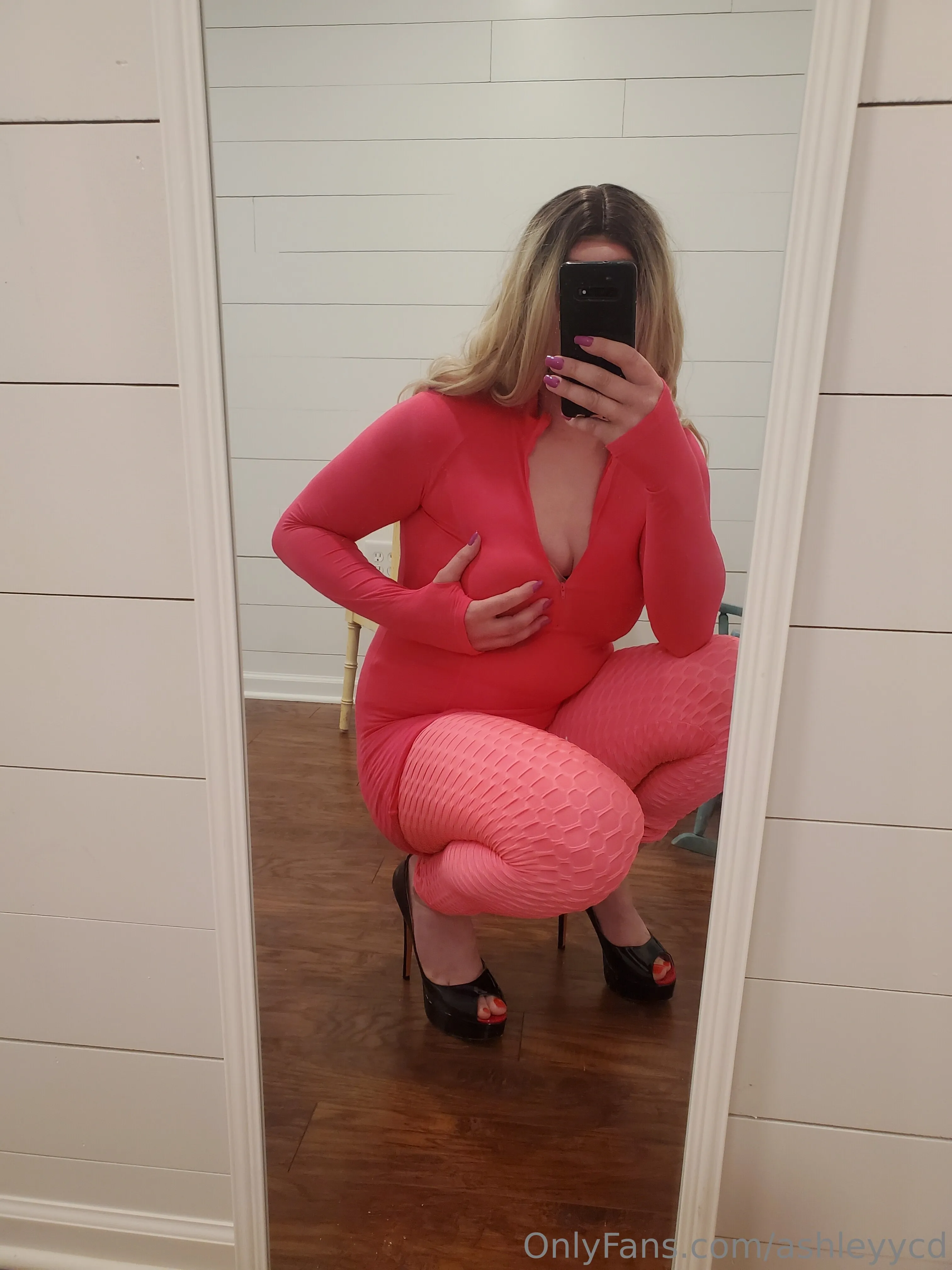 Ashley CD @ashleyycd onlyfans leak after