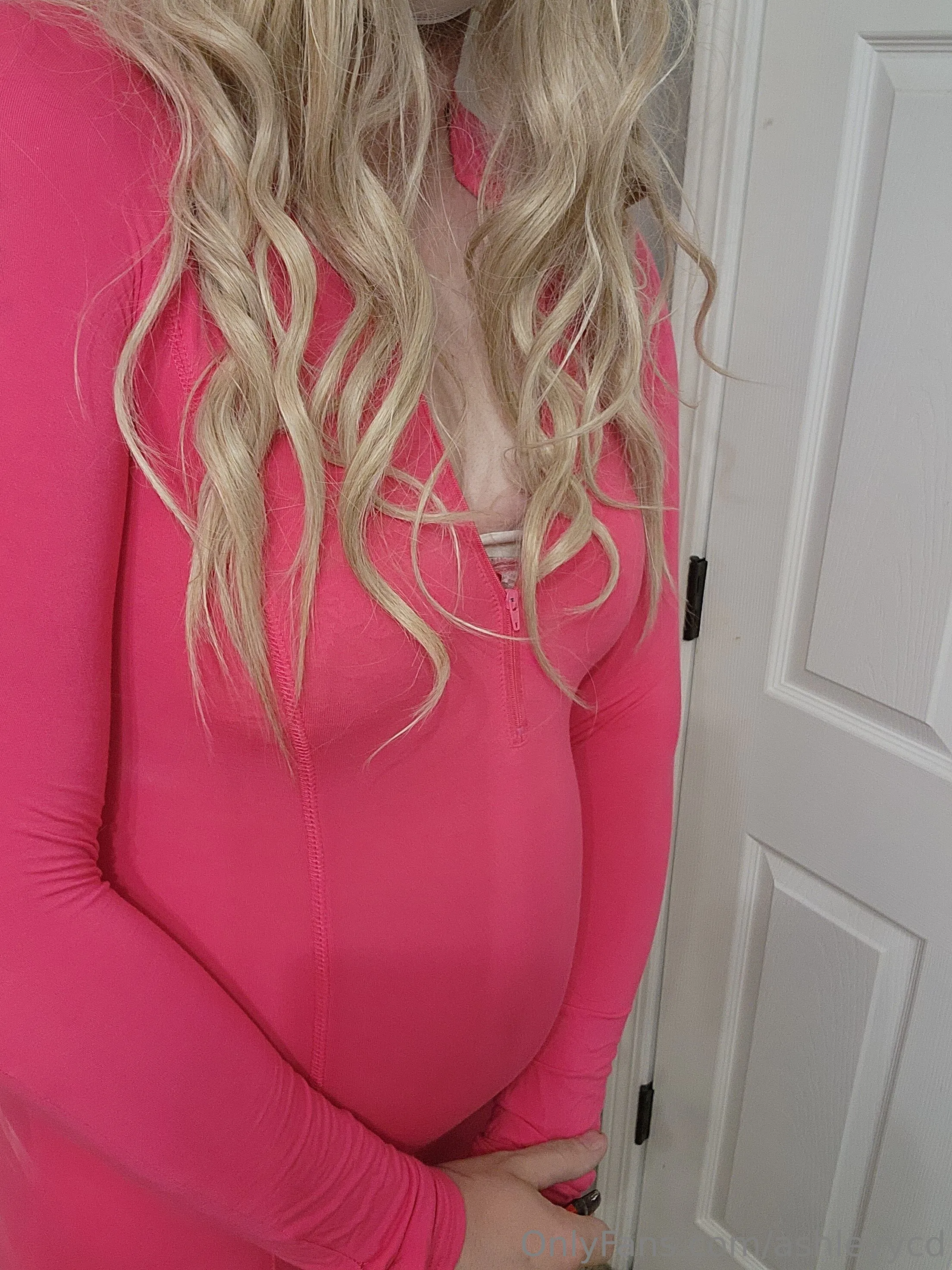 Ashley CD @ashleyycd joi