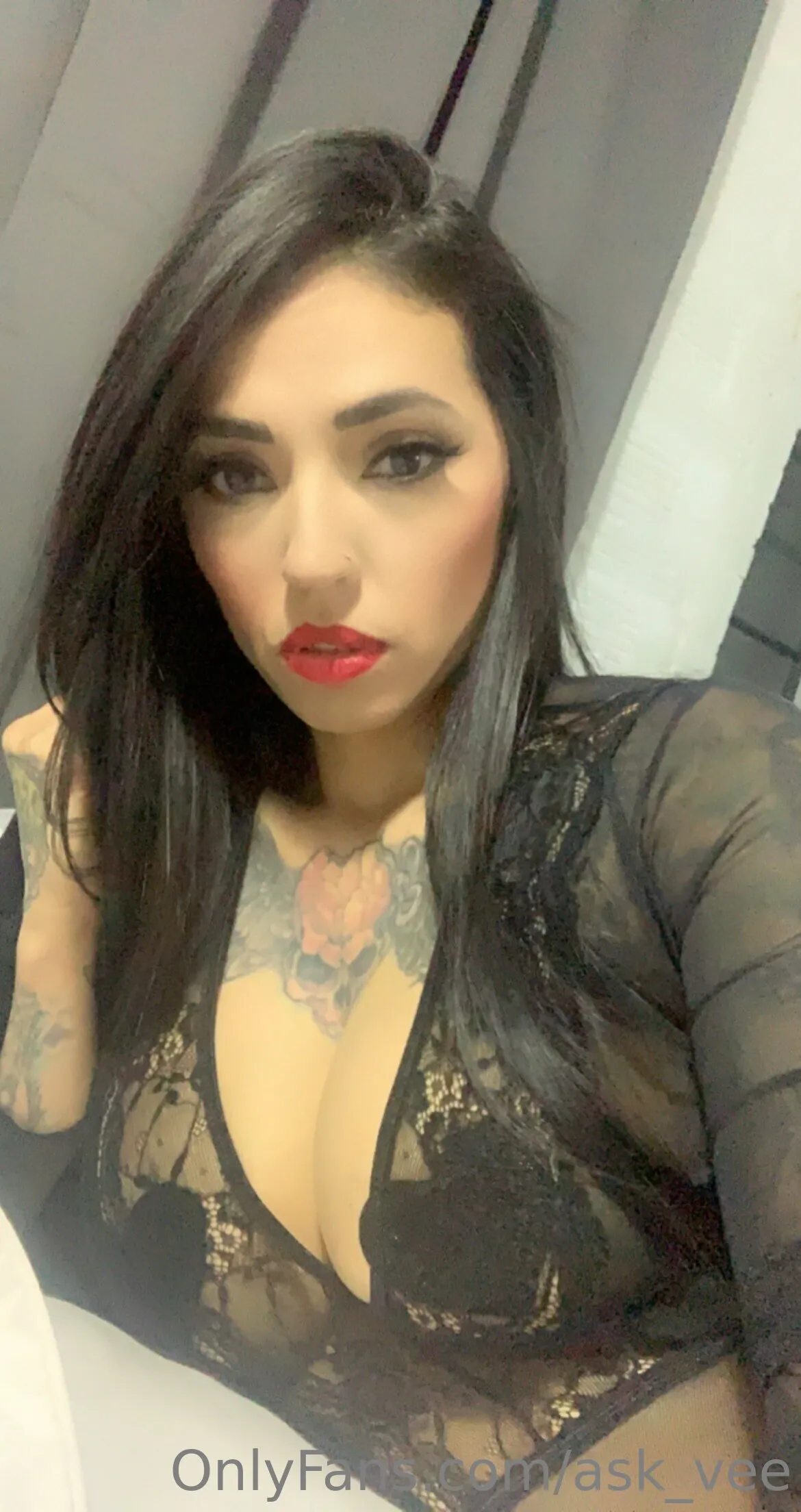 Ask Vee @ask_vee police