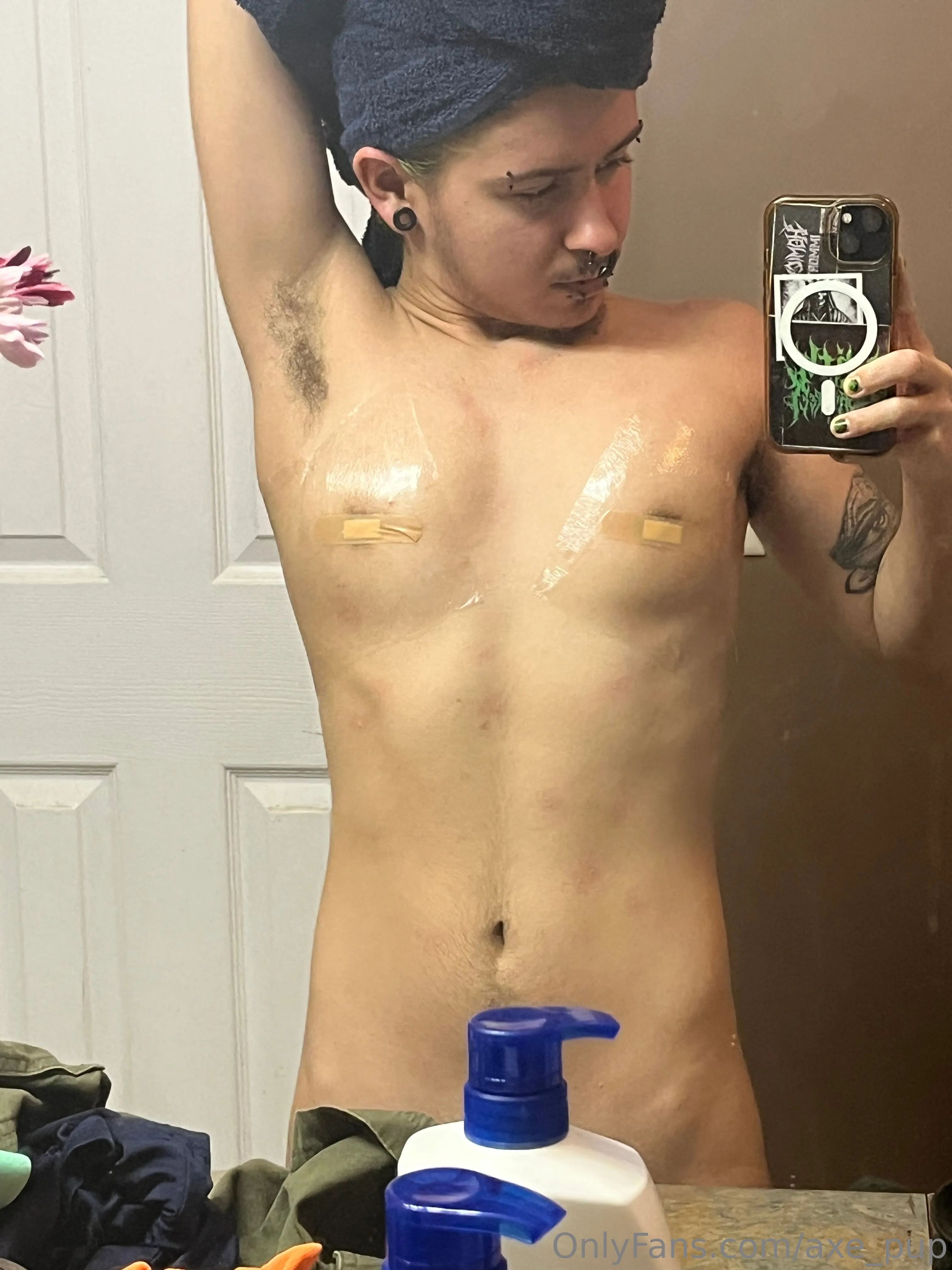 axe :333 @axe_pup naked pictures