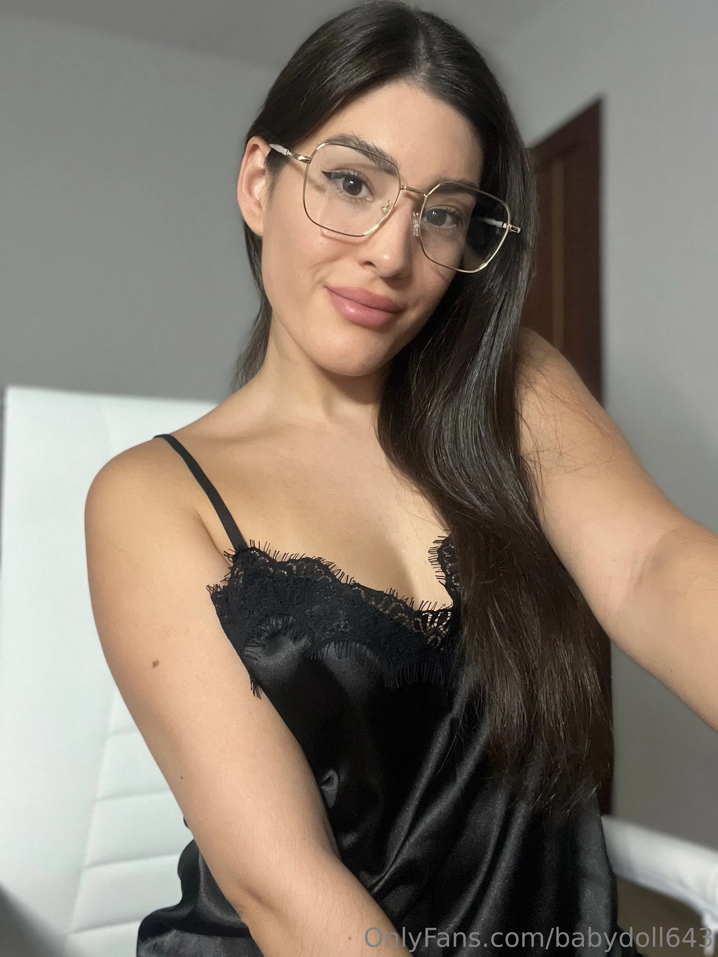 How about we share something naughty together this Sunday? 🙈🔥