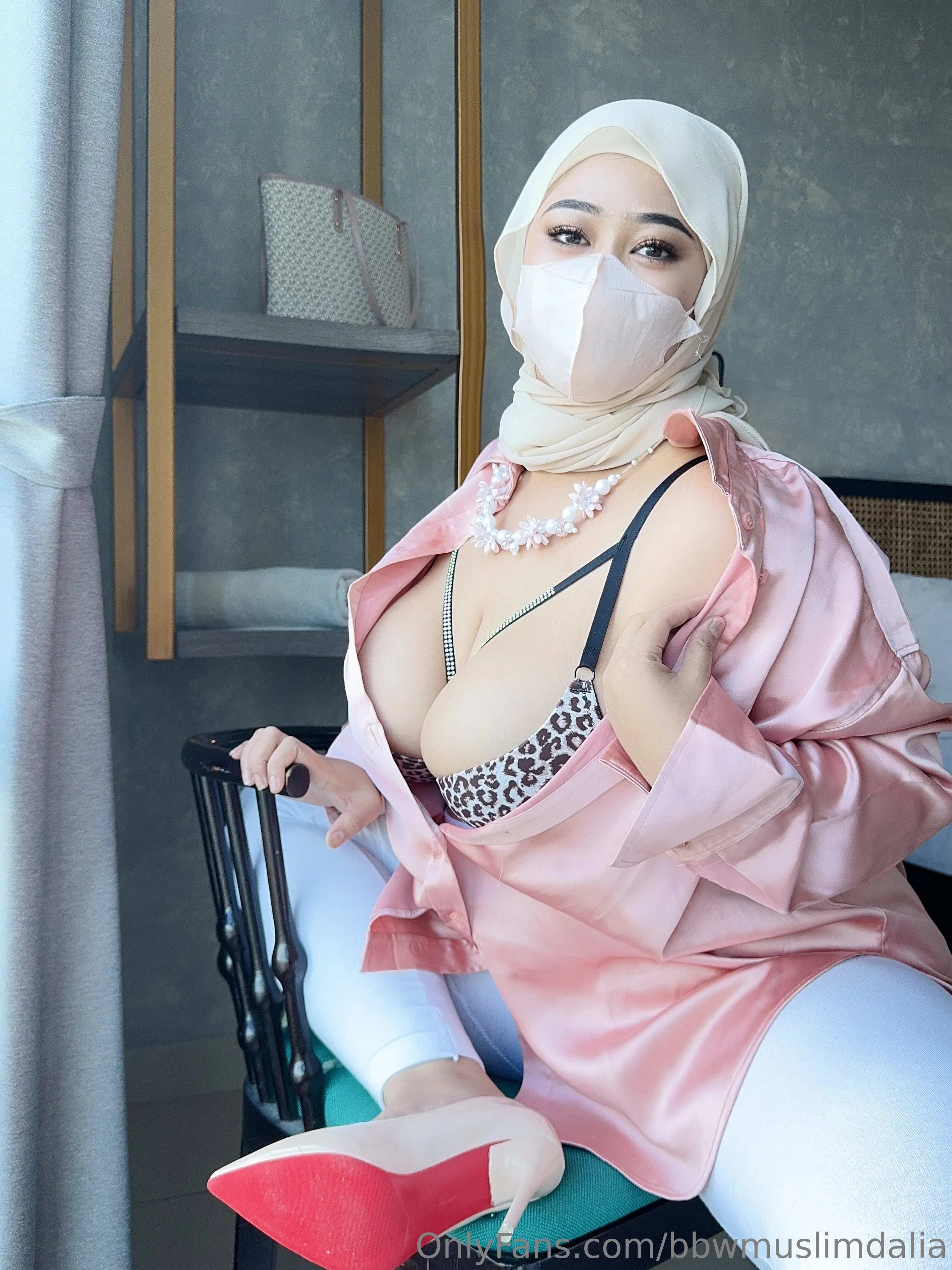 Busty Dalia (H Cup)🧕 @bbwmuslimdalia nsfw