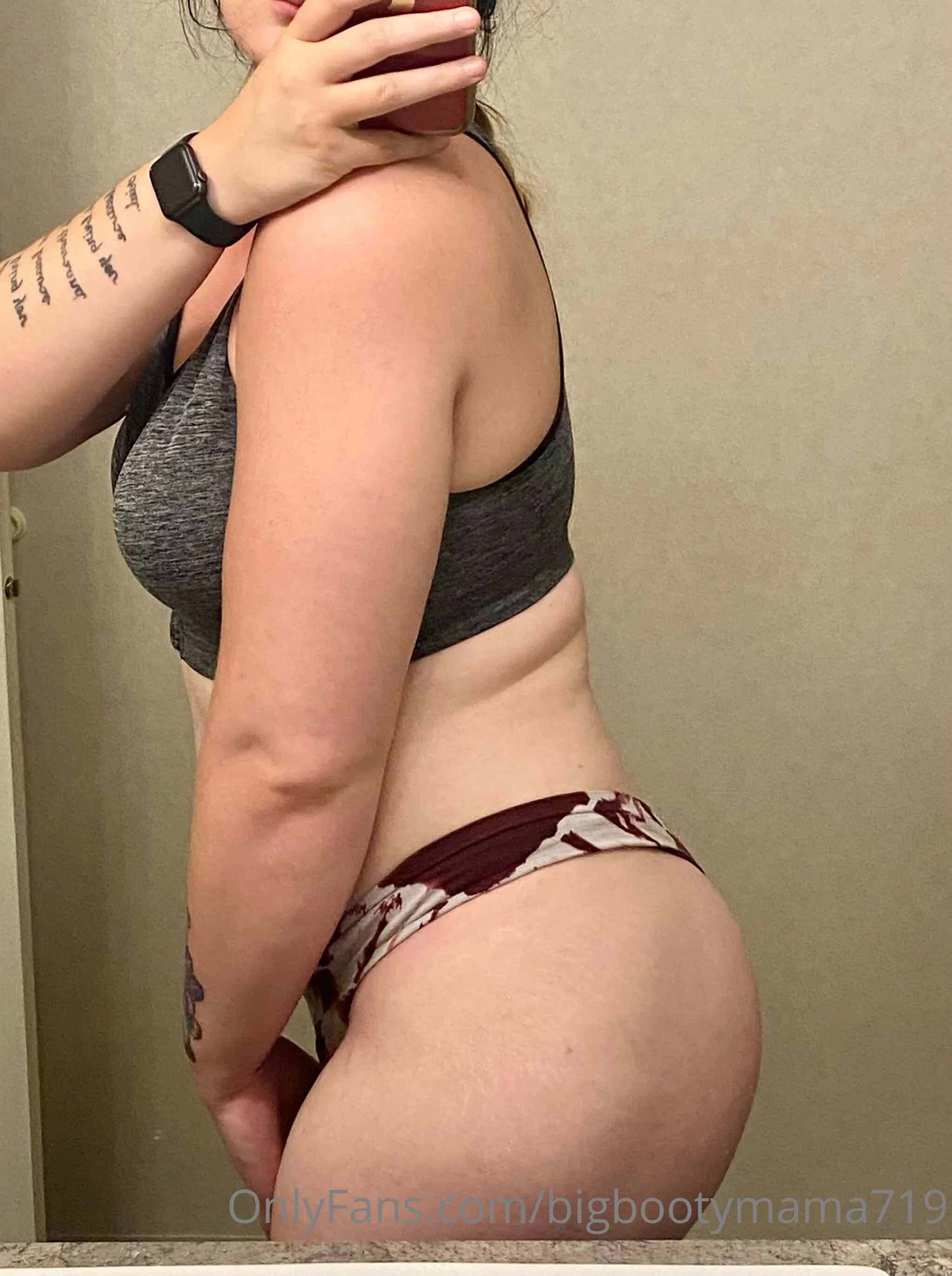 Rebecca @bigbootymama719 naked pictures