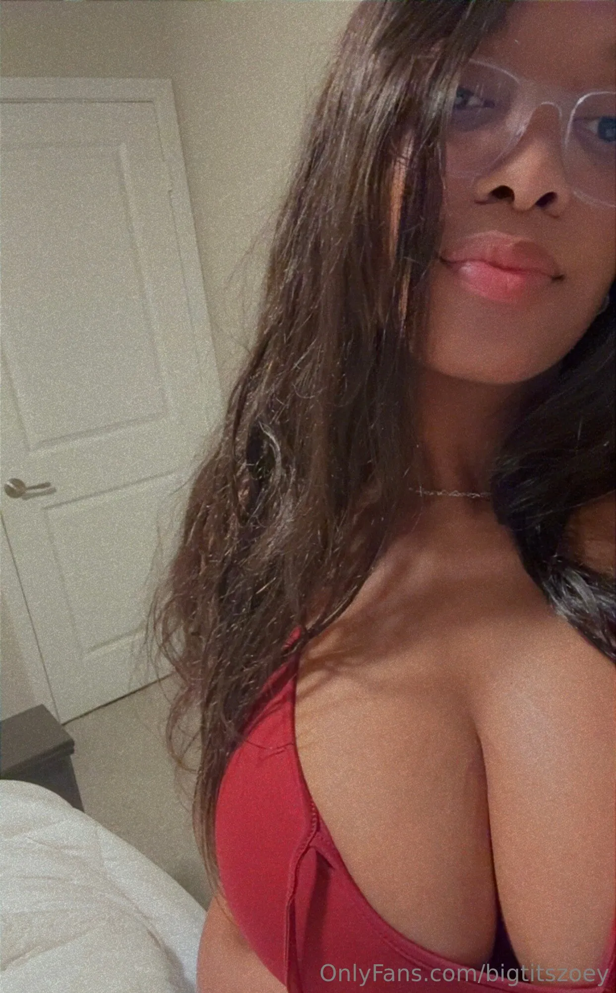 Zoey @bigtitszoey gyatt