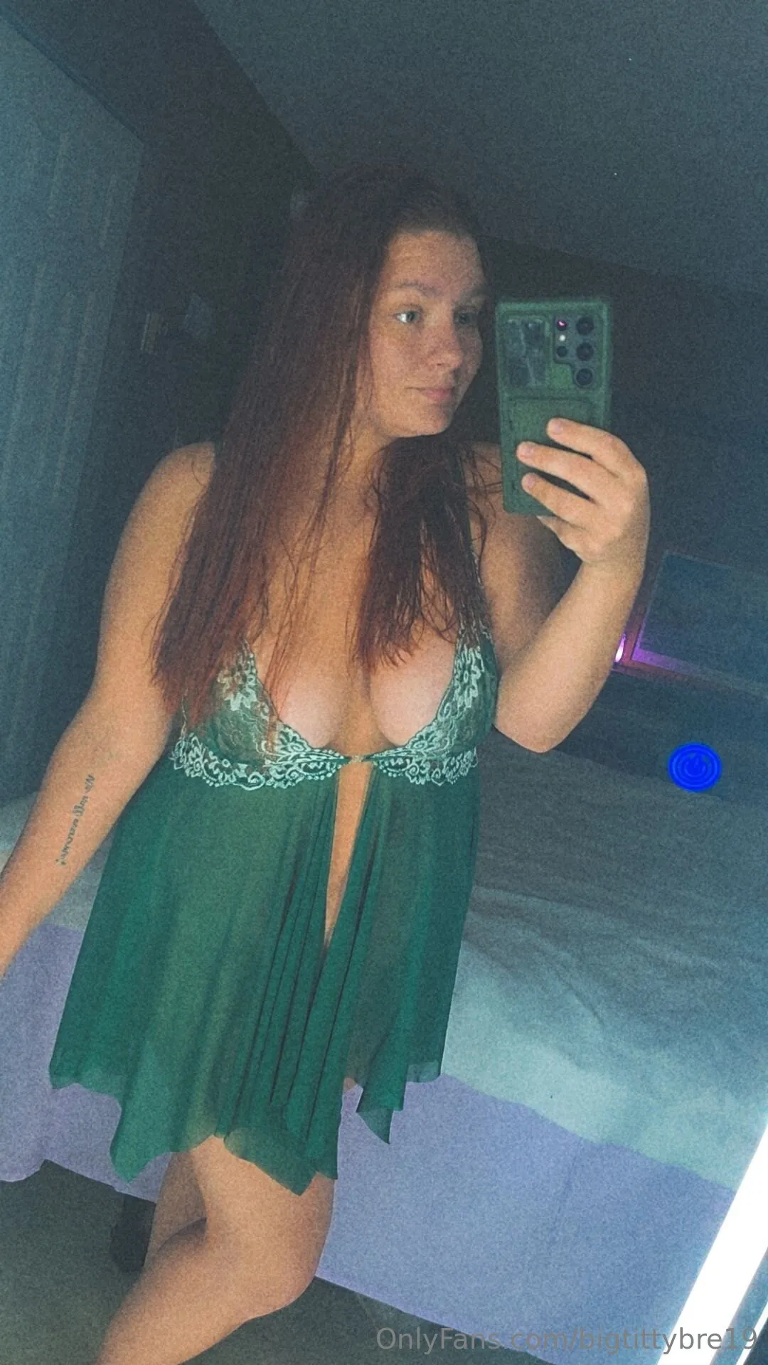 BigTittyBre of leaked