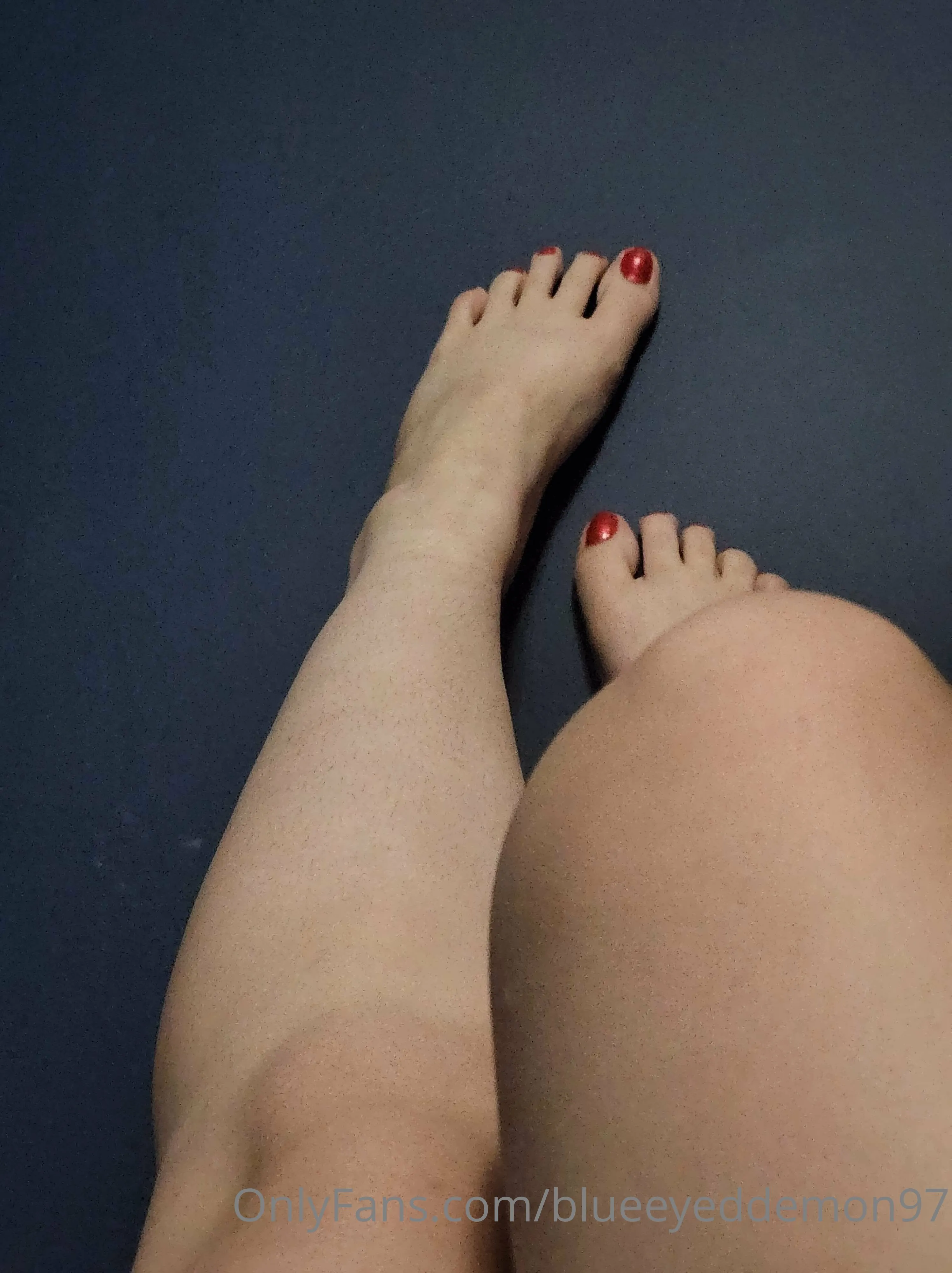 Onyx @blueeyeddemon97 bdsm